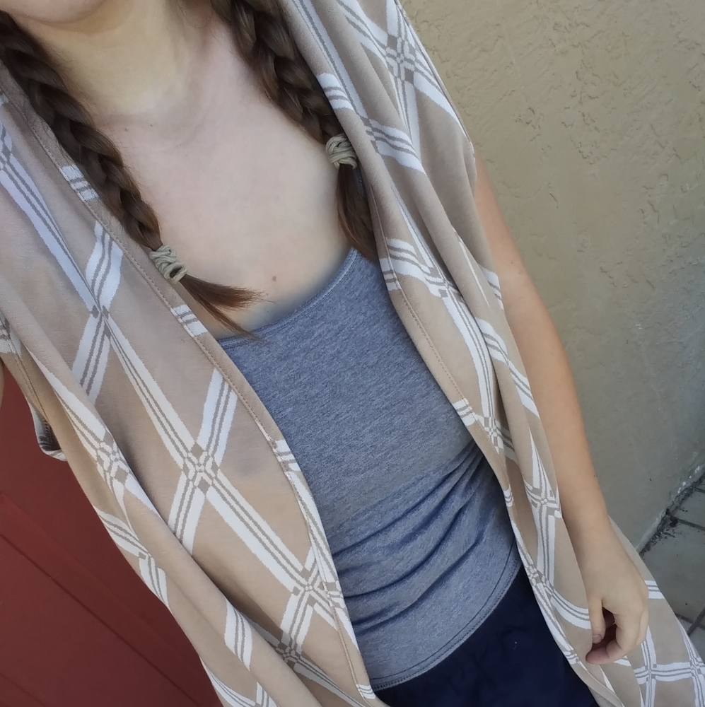 Sleeveless sweater